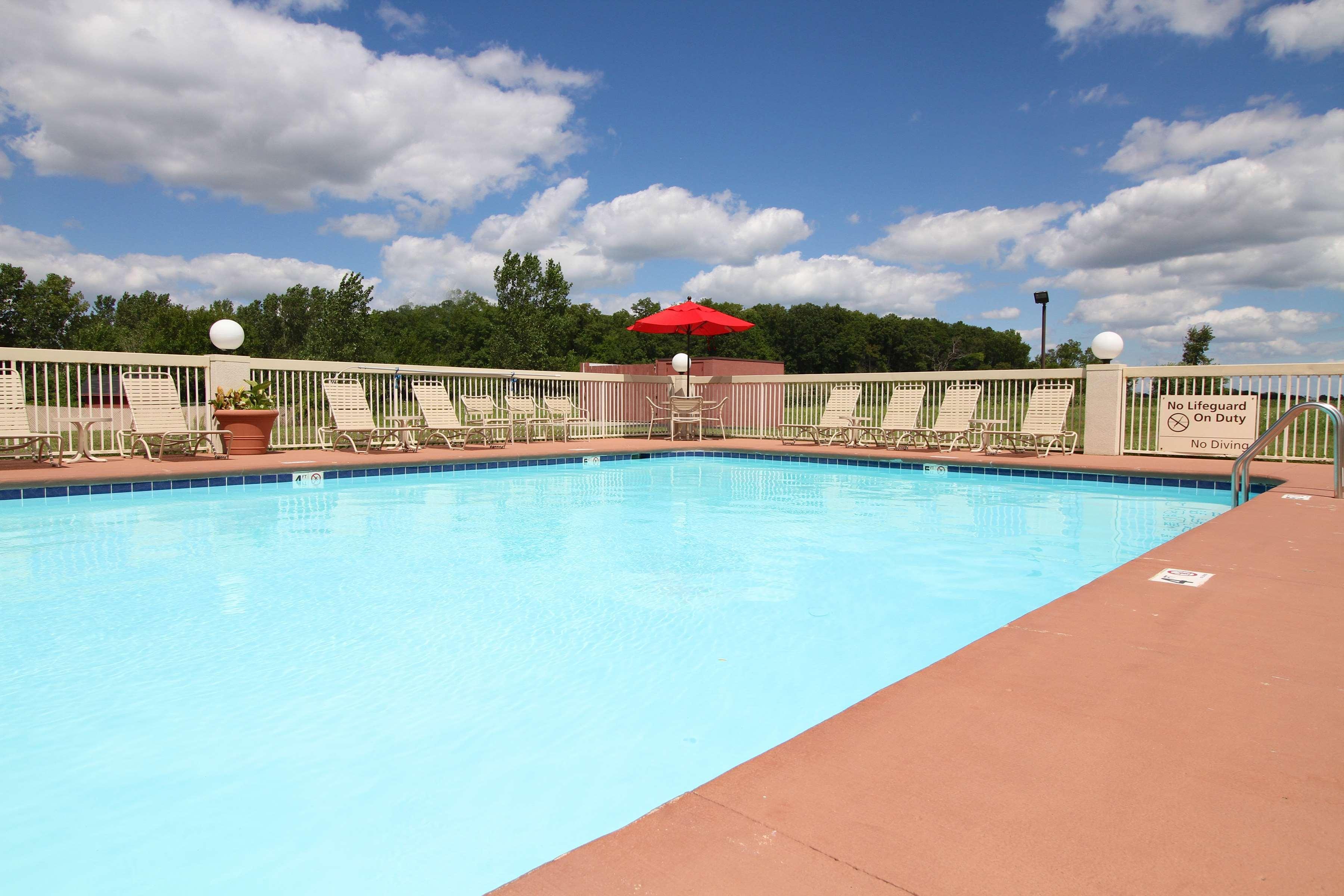 Country Inn & Suites By Radisson, Sandusky South, Oh Milan المظهر الخارجي الصورة