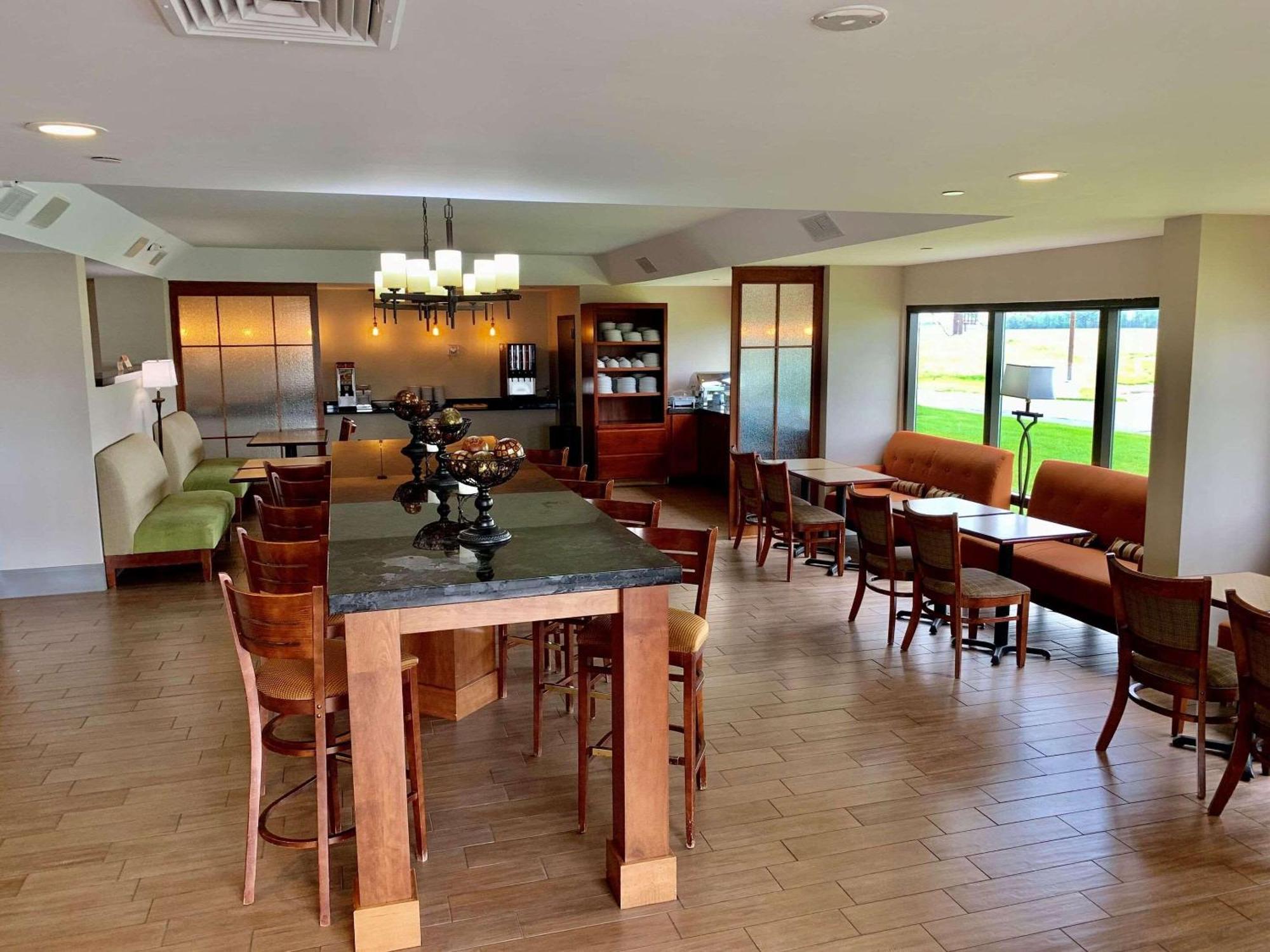 Country Inn & Suites By Radisson, Sandusky South, Oh Milan المظهر الخارجي الصورة