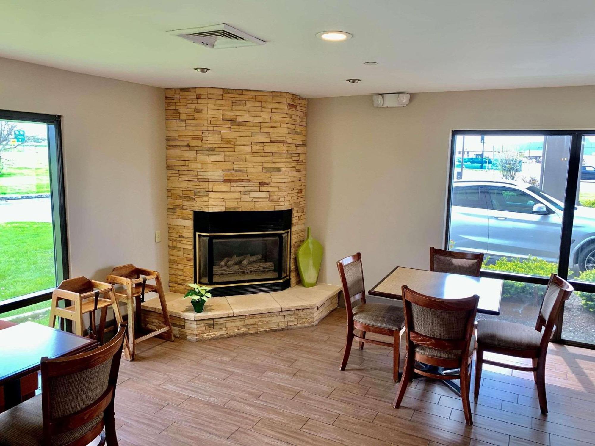 Country Inn & Suites By Radisson, Sandusky South, Oh Milan المظهر الخارجي الصورة